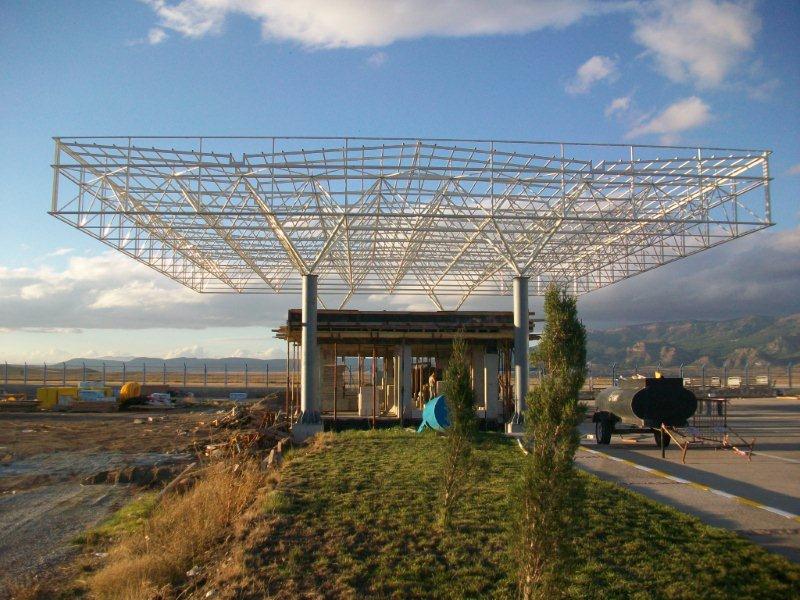 Çardak Havaalanı Apron Bariyer Binası Girişi Uzay Çatı İmalatı ve Montajı Yapılması