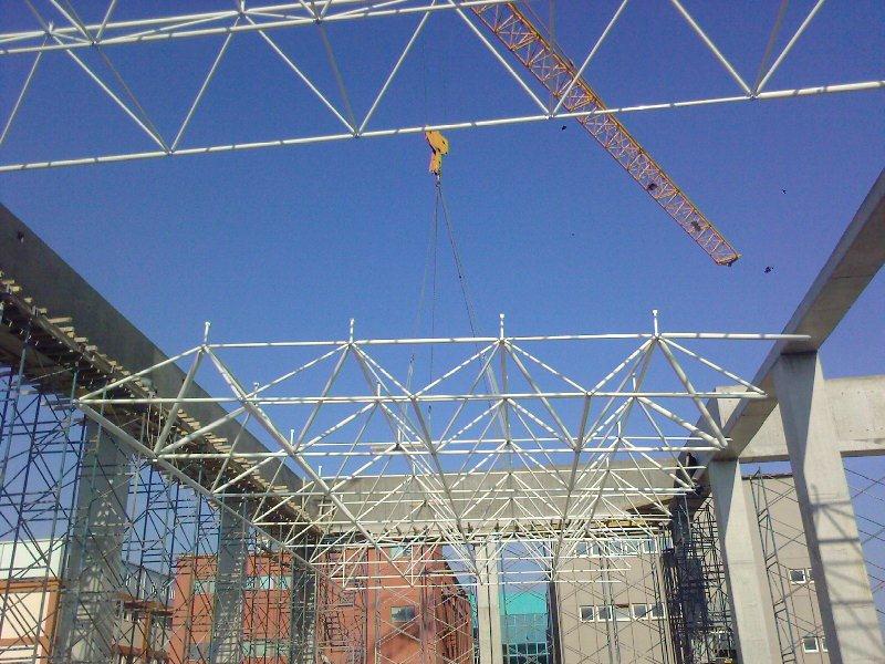 Tuzla Serbest Bölge DESBAŞ Deposu Uzay Çatı İmalatı ve Montajı Yapılması