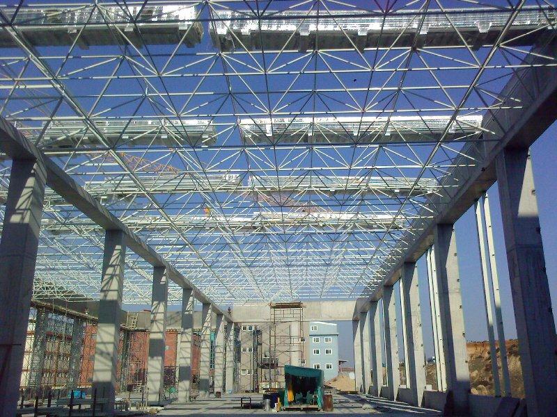 Tuzla Serbest Bölge DESBAŞ Deposu Uzay Çatı İmalatı ve Montajı Yapılması